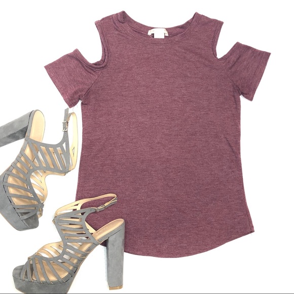 Bozzolo Tops - Open shoulder crop top💋